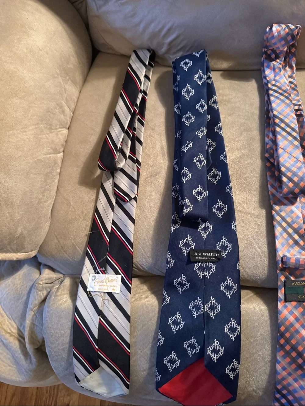 Bundle of 8 mens ties